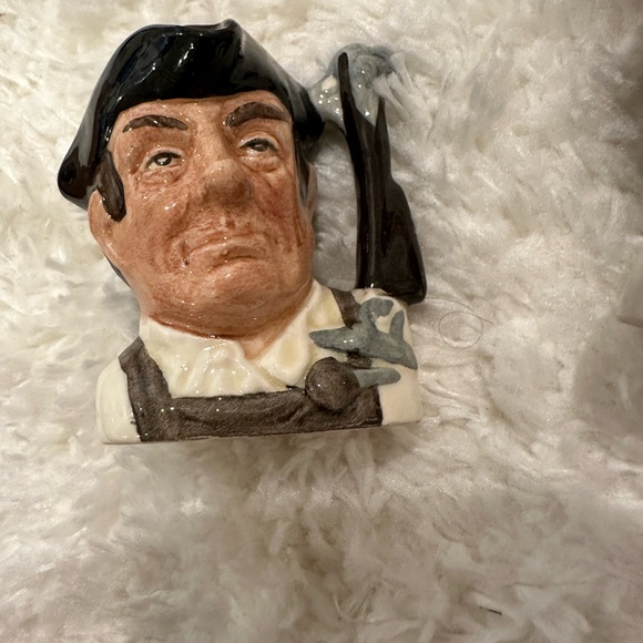 6 Miniature Royal Doulton Character Toby Mugs Jugs - Picture 11 of 16